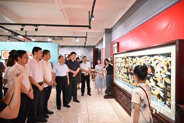    南方+ 林楚楚 拍摄